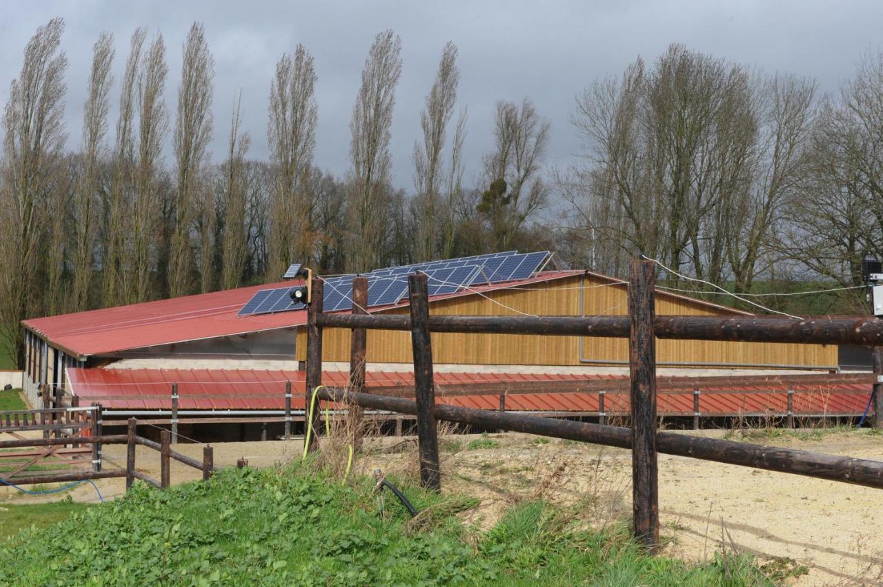 Domaine Des Ecuries Vailley Villa Bouleurs Exterior foto